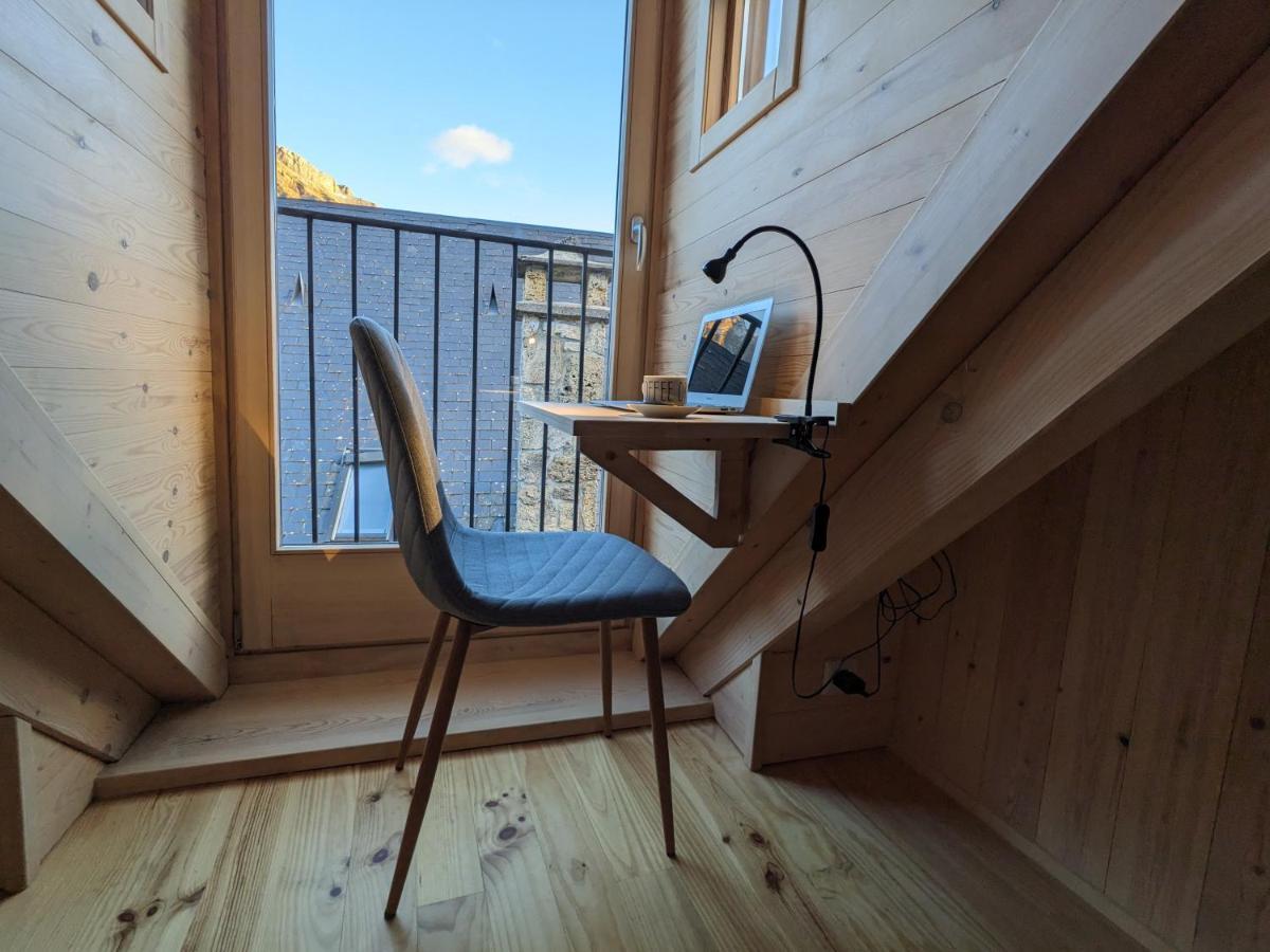 Nornore: Una Casa Especial En La Montana Piedrafita de Jaca Exteriör bild