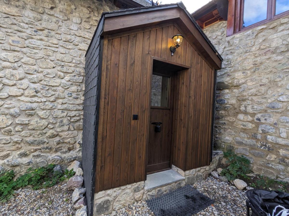 Nornore: Una Casa Especial En La Montana Piedrafita de Jaca Exteriör bild