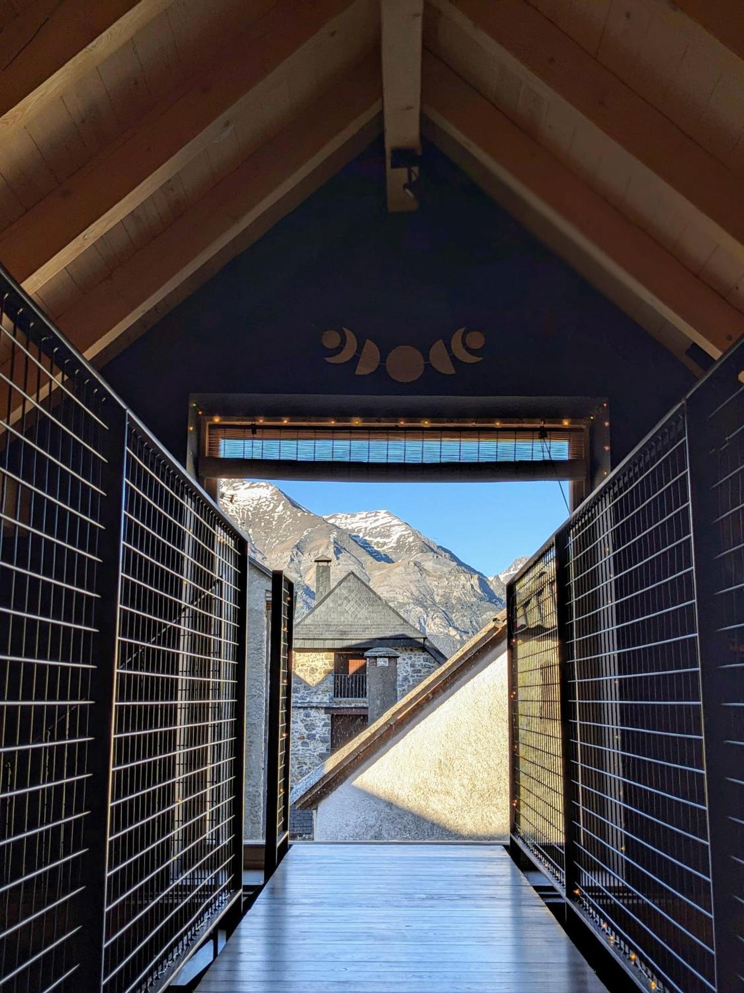 Nornore: Una Casa Especial En La Montana Piedrafita de Jaca Exteriör bild